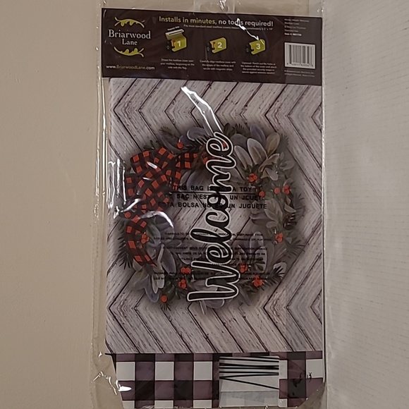 New Welcome Wreath Magnetic Mailbox Cover - Picture 9 of 15